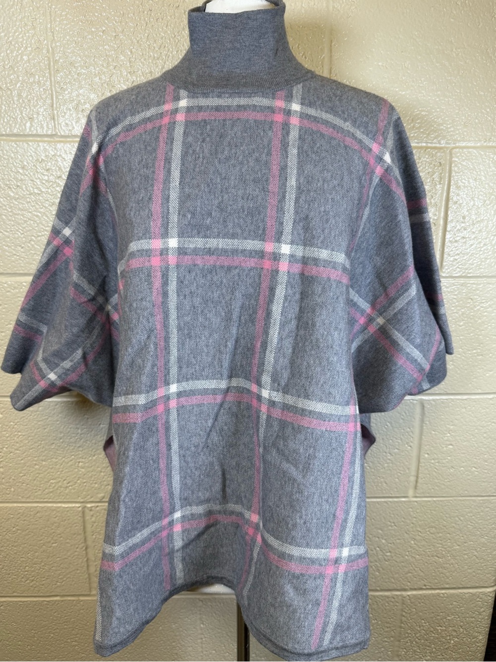 Max Studio Gray Plaid Turtleneck with Pink Trim